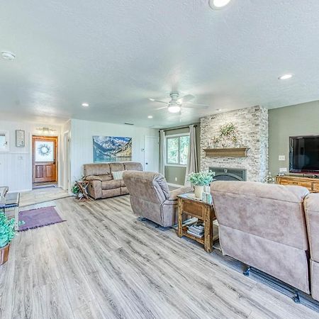 Yosemite West Family Chalet エクステリア 写真