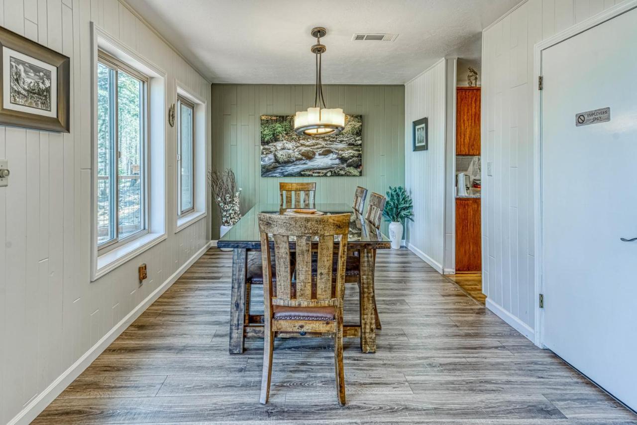 Yosemite West Family Chalet エクステリア 写真