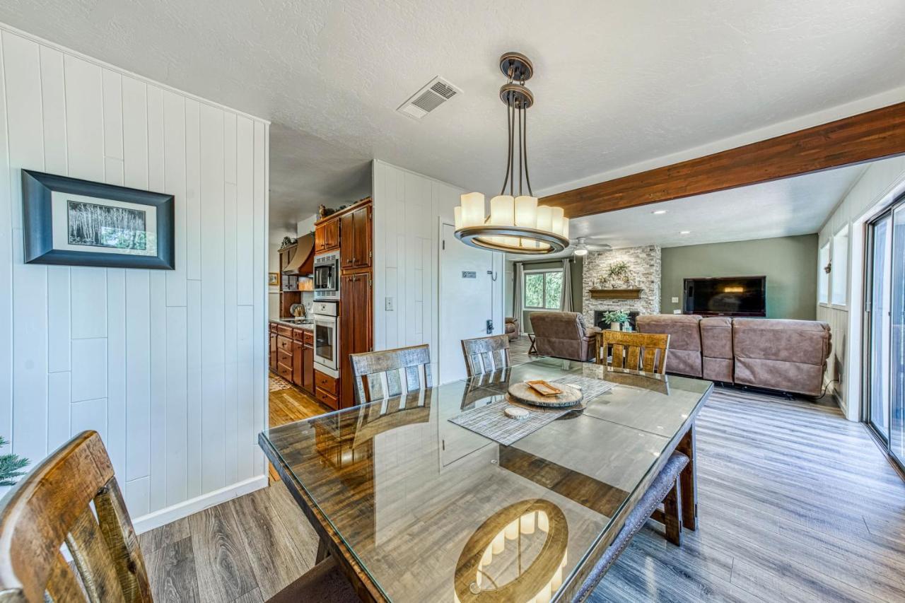 Yosemite West Family Chalet エクステリア 写真