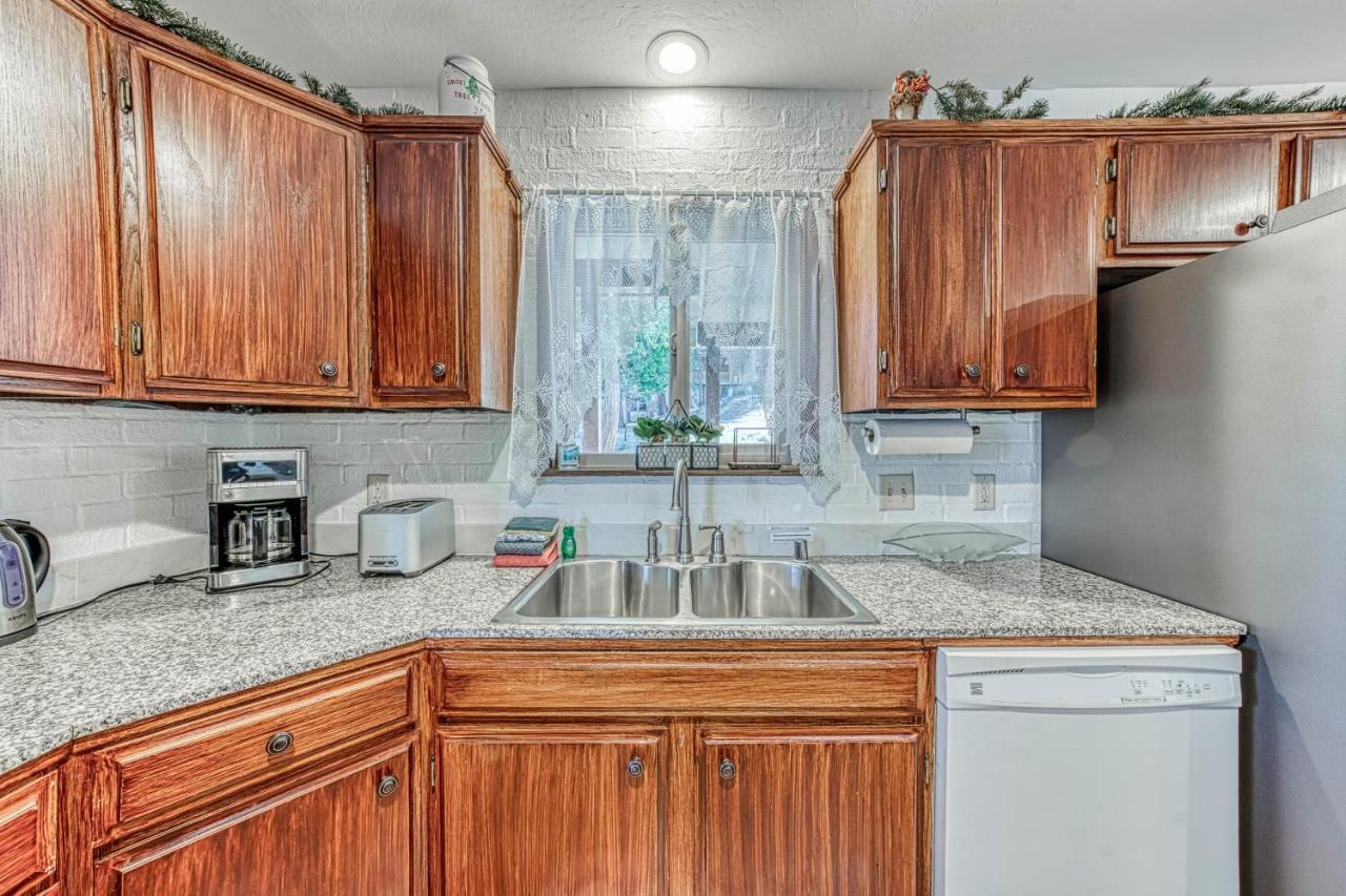 Yosemite West Family Chalet エクステリア 写真