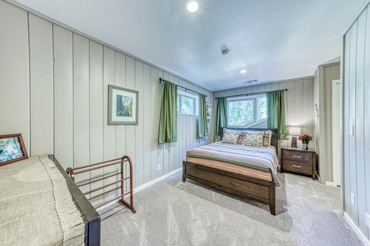 Yosemite West Family Chalet エクステリア 写真