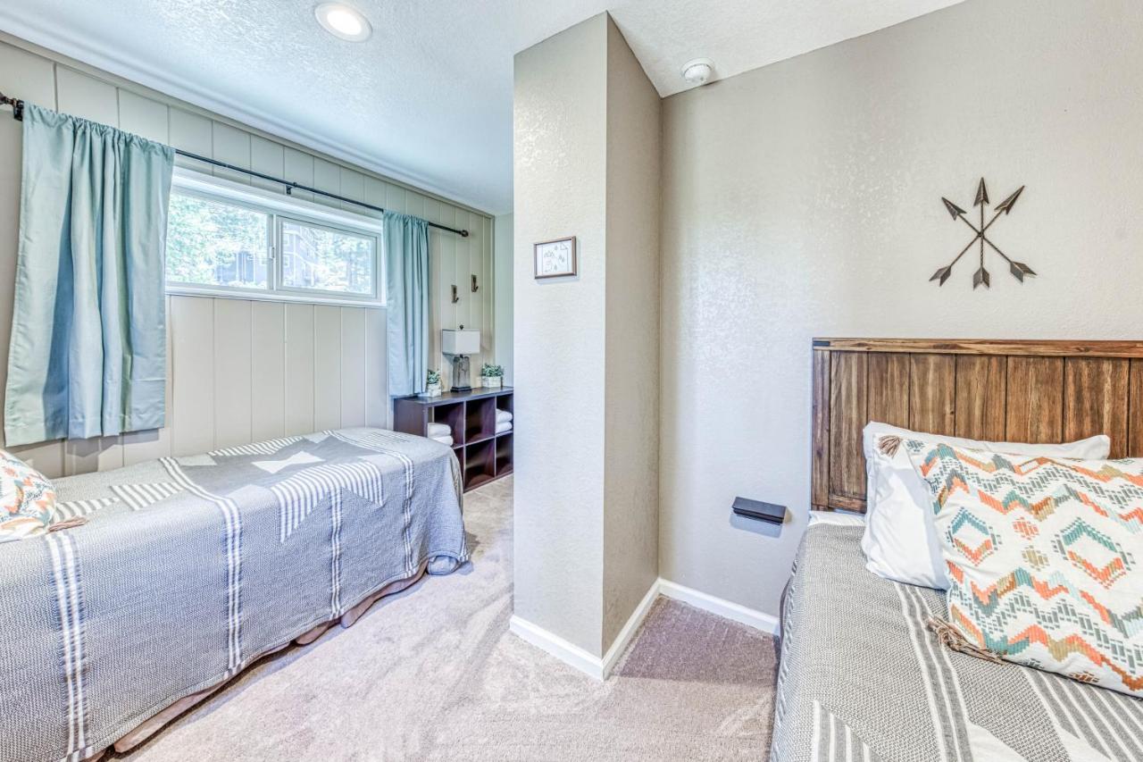 Yosemite West Family Chalet エクステリア 写真