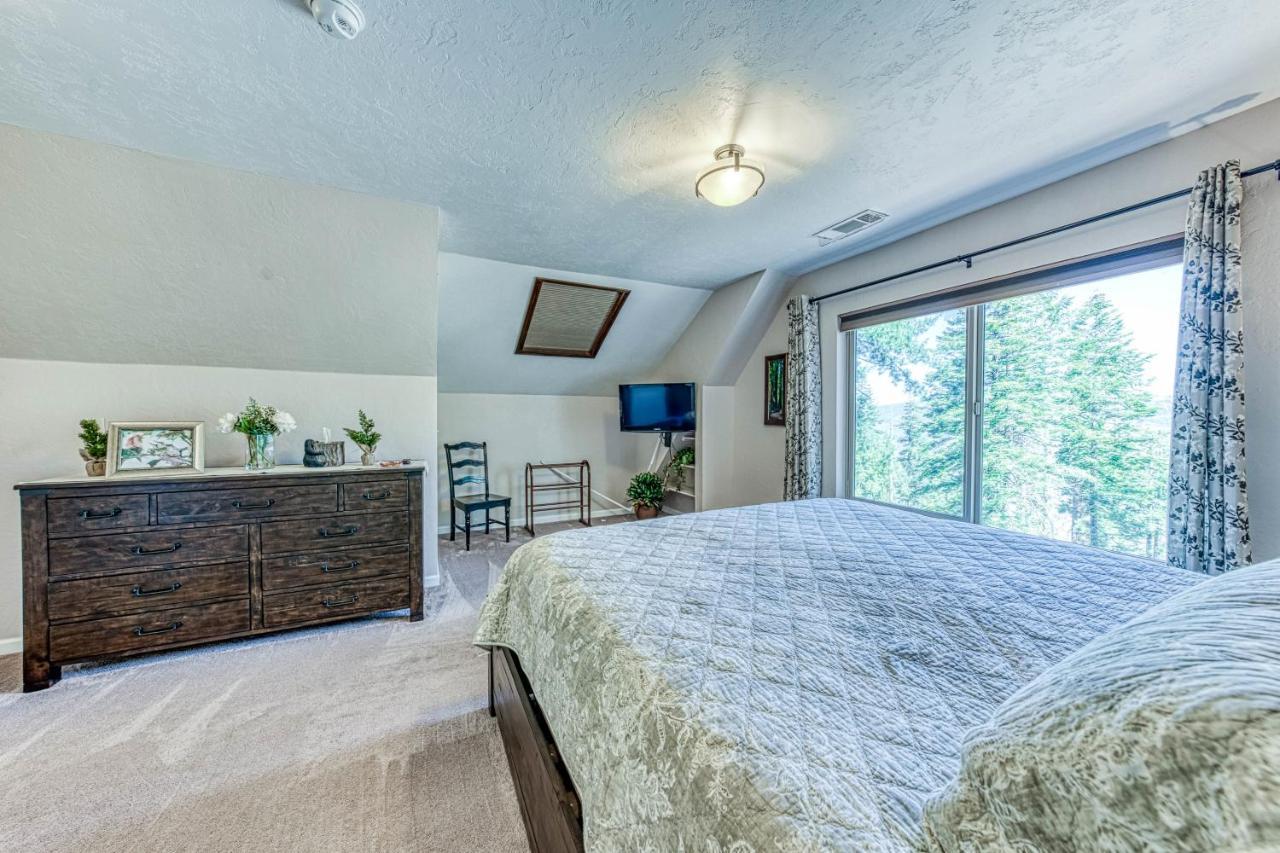 Yosemite West Family Chalet エクステリア 写真